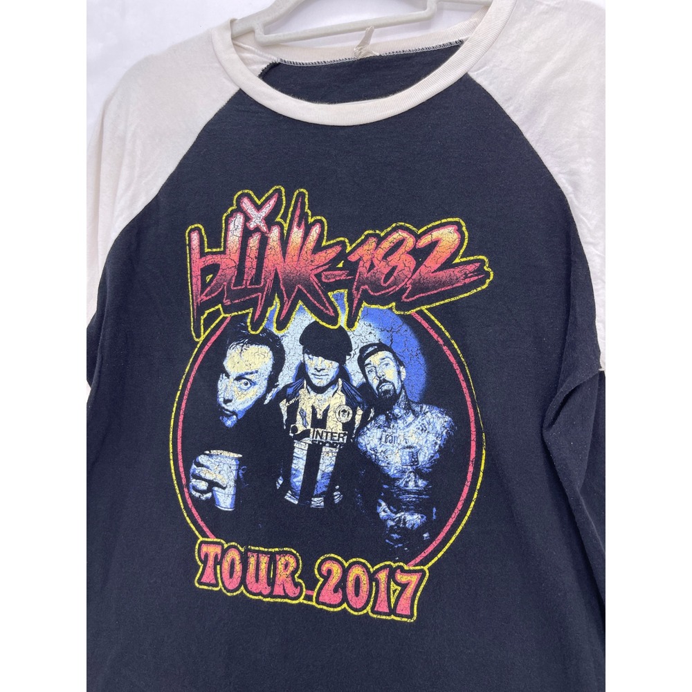 Blink-182 Black Raglan Baseball Tee Large 2017 World Tour Graphic 3/4 Sleeve - Picture 3 of 9